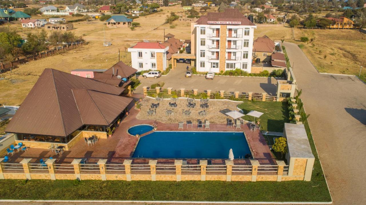 Regency Resort Singida Exterior photo