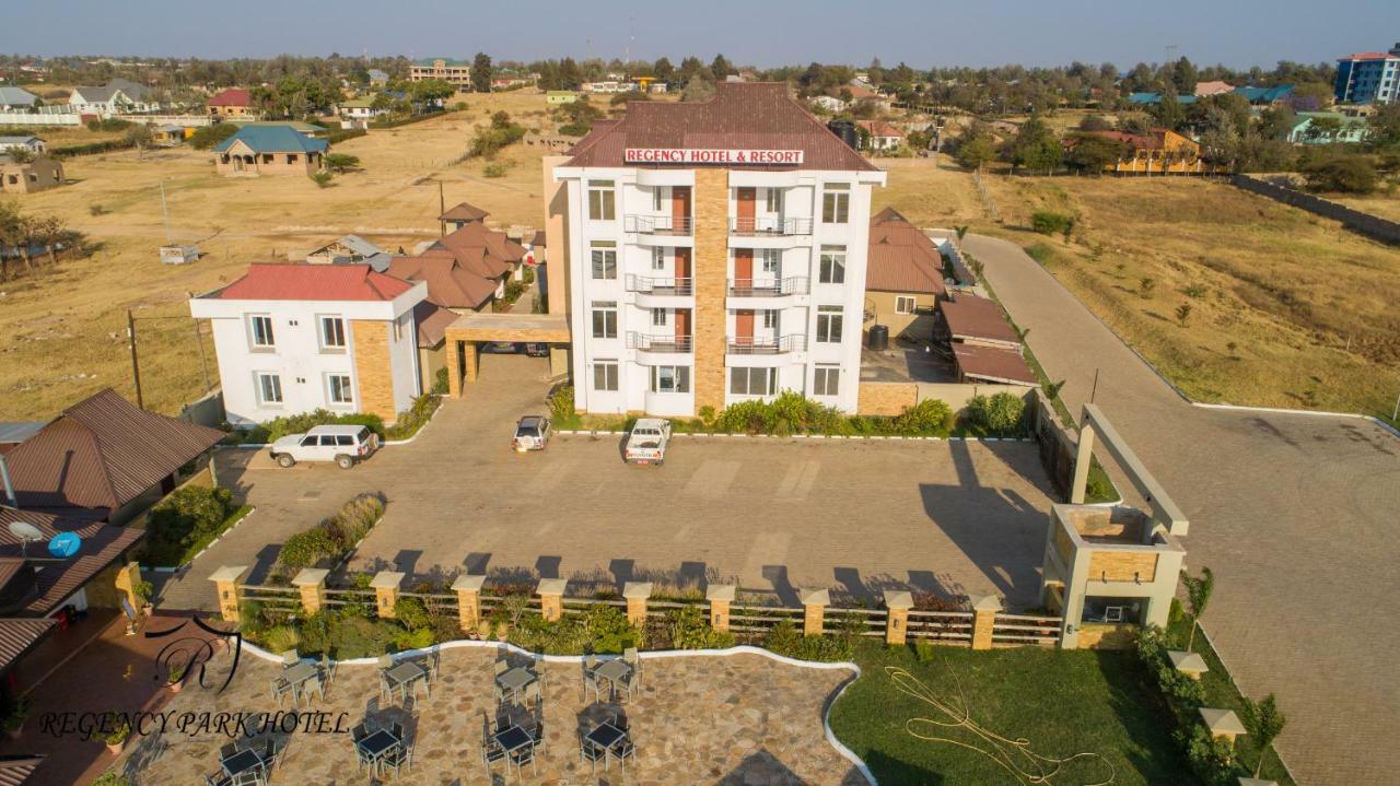 Regency Resort Singida Exterior photo